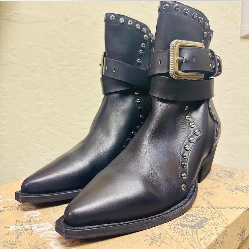 Free people Billy boots. Worn once. Box included.